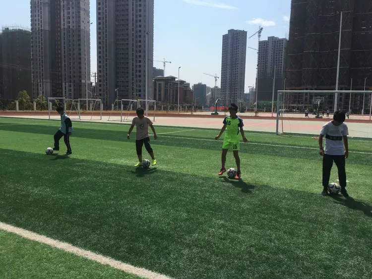 包含精彩瞬间频出，胜负环环相扣的词条