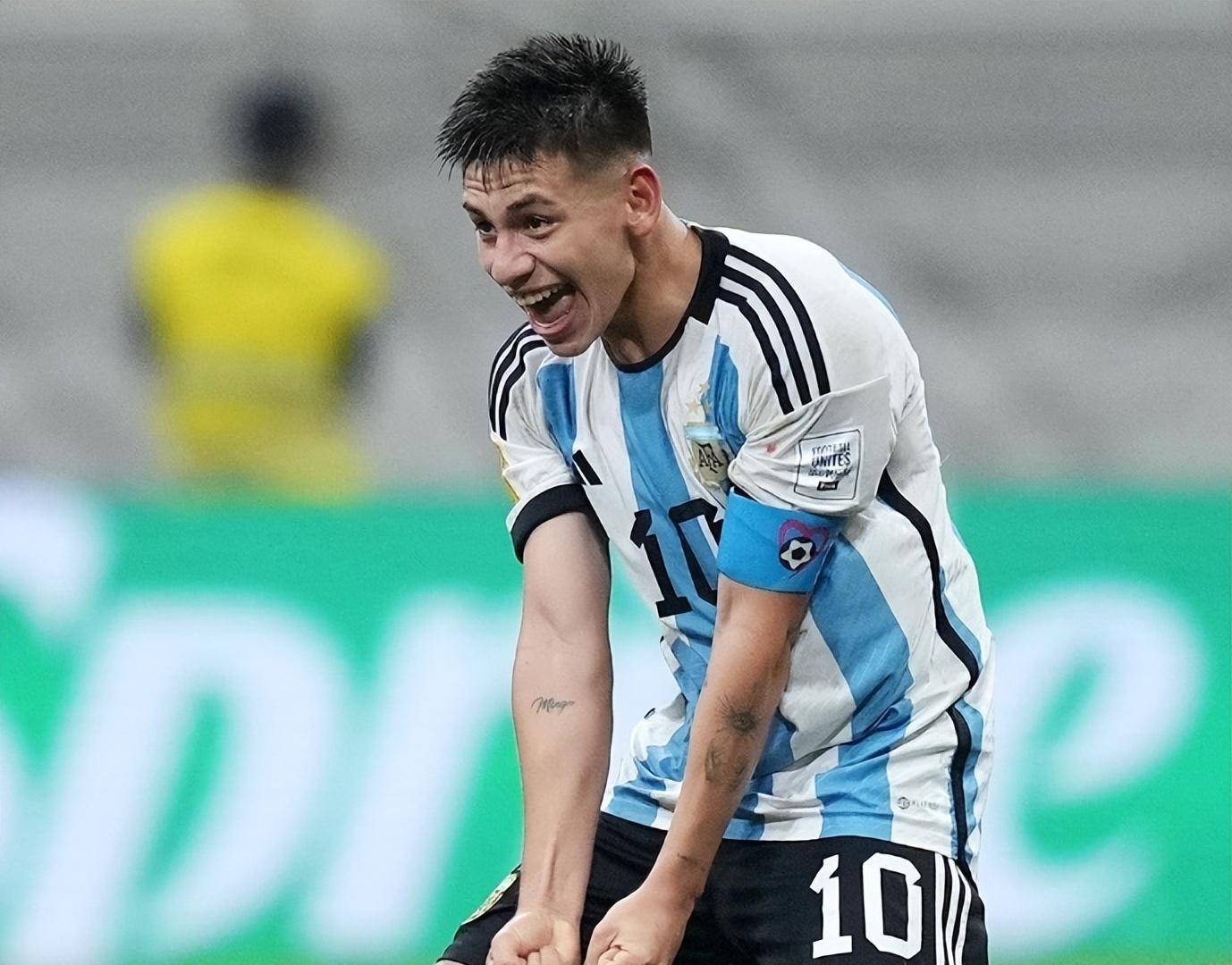 阿根廷横扫瑞士，科曼打破历史纪录的简单介绍